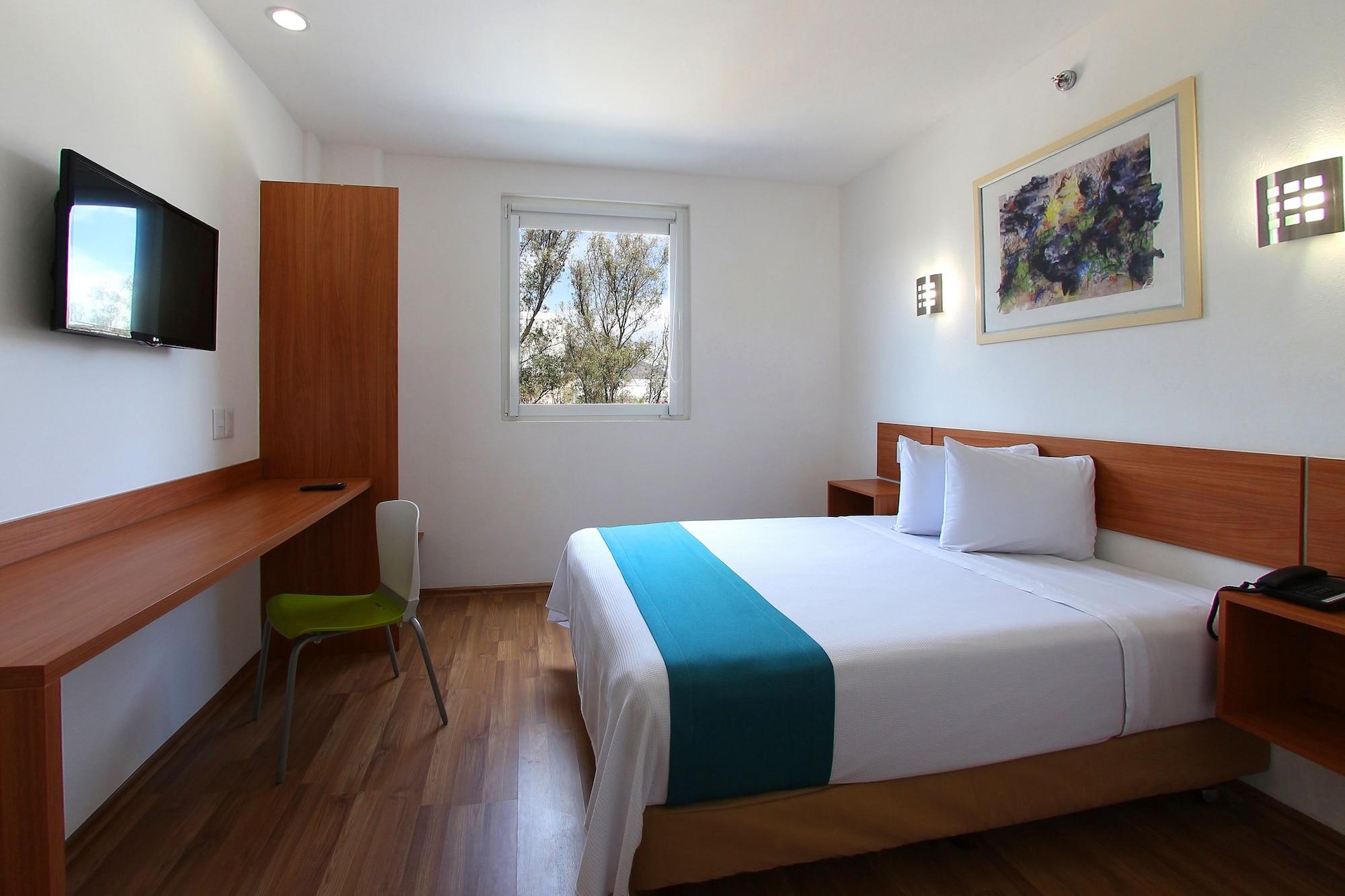 One Guadalajara Periferico Poniente Hotel Zapopan Room photo